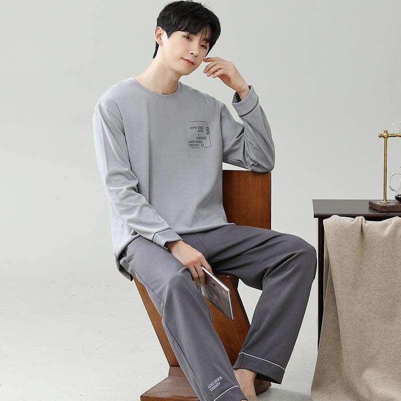 Men's Spring/Autumn Modal Pajama Set: Round Neck Pullover with Long-Sleeve Top and Trousers, Suitable for Outdoor Wear and Sports Style.