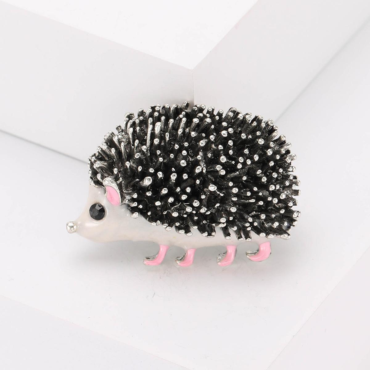 

Креативная брошь в виде животного, персонализированная брошь из сплава в виде капающего ежа, универсальная булавка для одежды