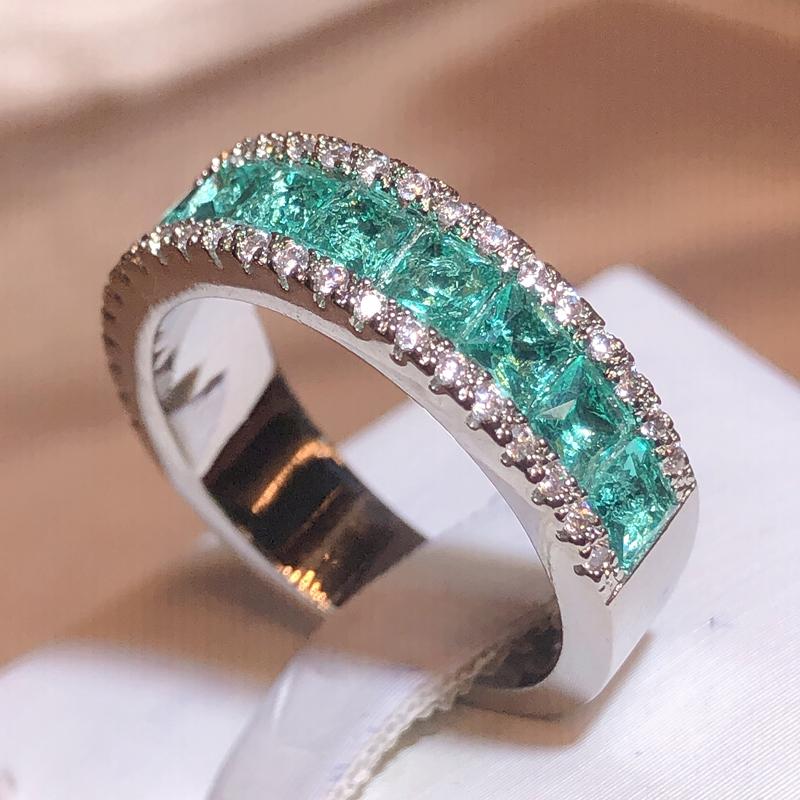 Retro-Formringe für Damen Grüner Zirkon Silberfarbener Schmuckring Klassischer Hochzeits-Verlobungsring Vollbohrschmuck Liebesring