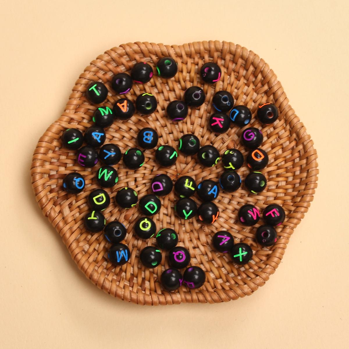 

50 шт. 7,5 мм Свободные Разделительные Бусины Алфавит Круглые Акриловые Бусины с Буквами для Изготовления Ювелирных Изделий DIY Браслет Ручной Работы Подарки DIY Аксессуары