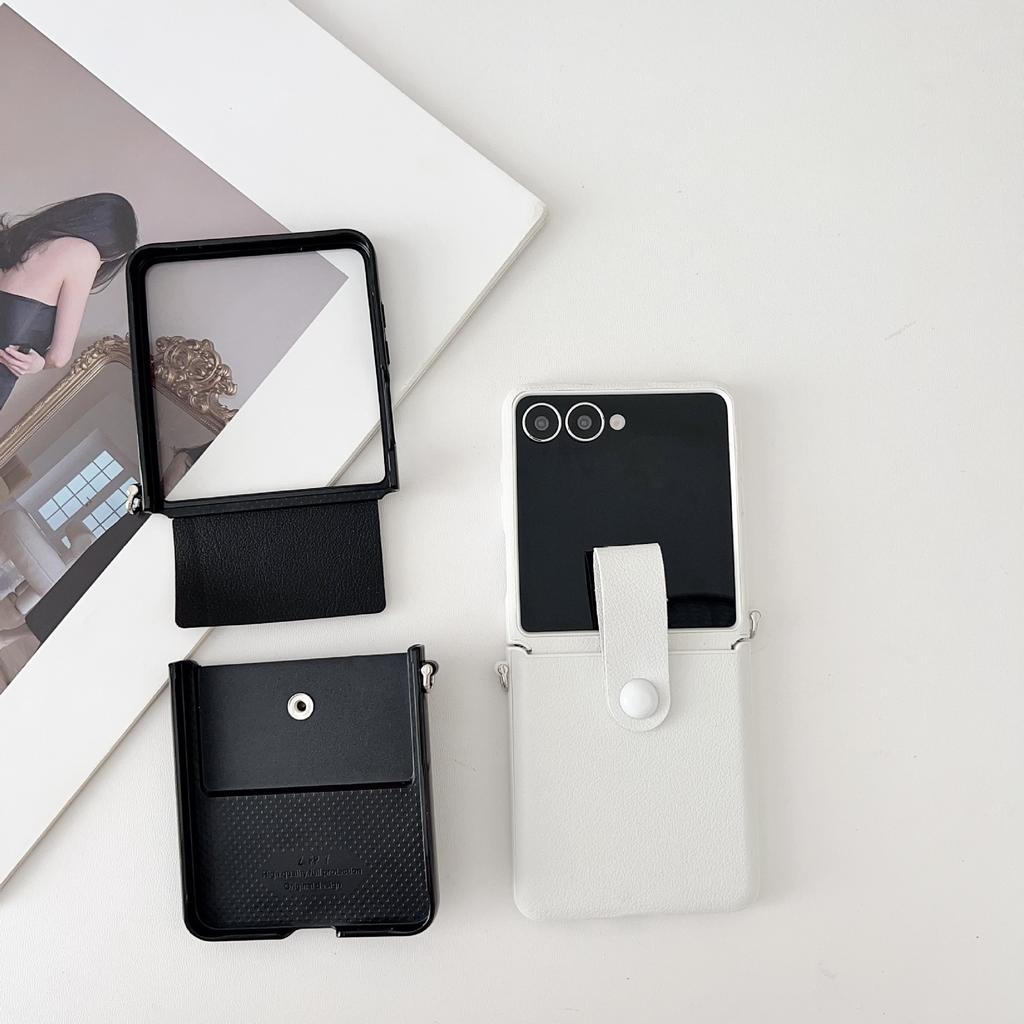 Suitable for Samsung Flip7 Folding Screen Mobile Phone Case ZFlip7 Side Hanging Black and White Plain Leather Hand Strap Anti Fall Protection