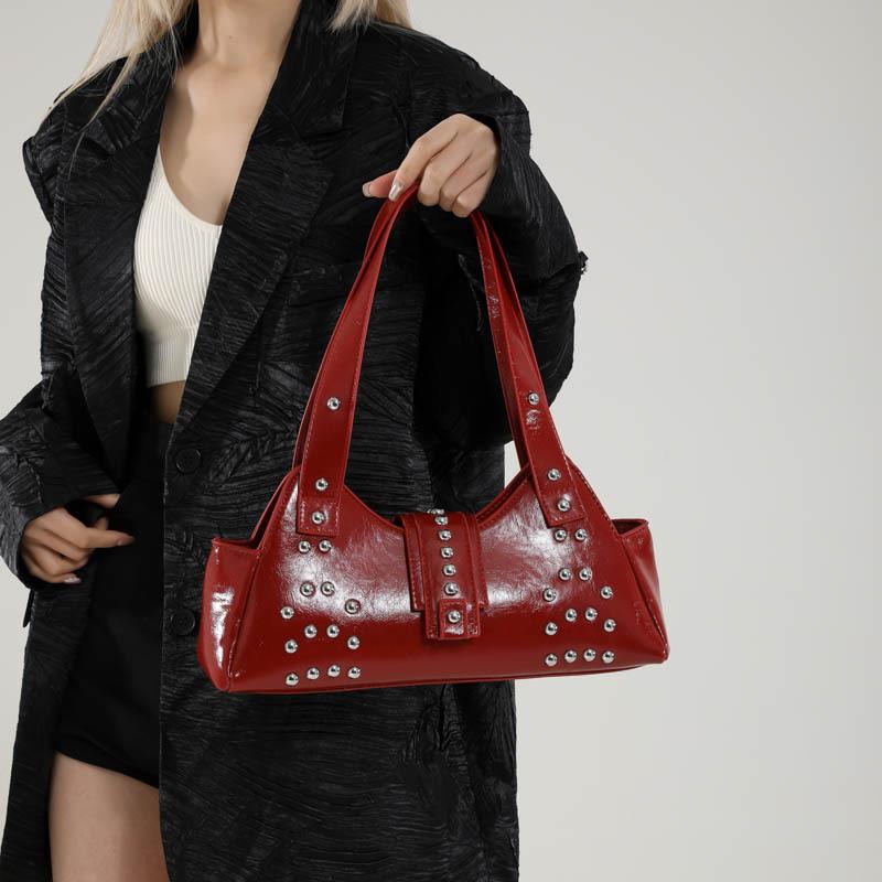 New Retro Rivet Tote Bag Fashionable and Personalized Shoulder Underarm Bag For Women Trend Large Capacity Purse and Handbags AVE