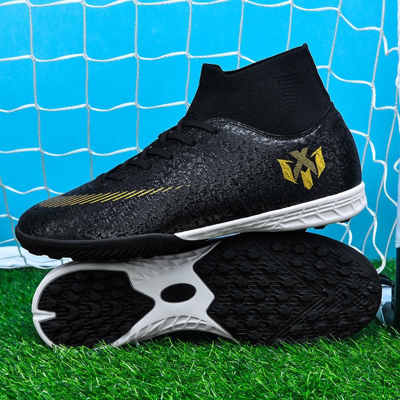 Training European Cup Nailed Sneakers 2025 Football Shoes Male Students Grass Spike Competition Lightweight and Cheap