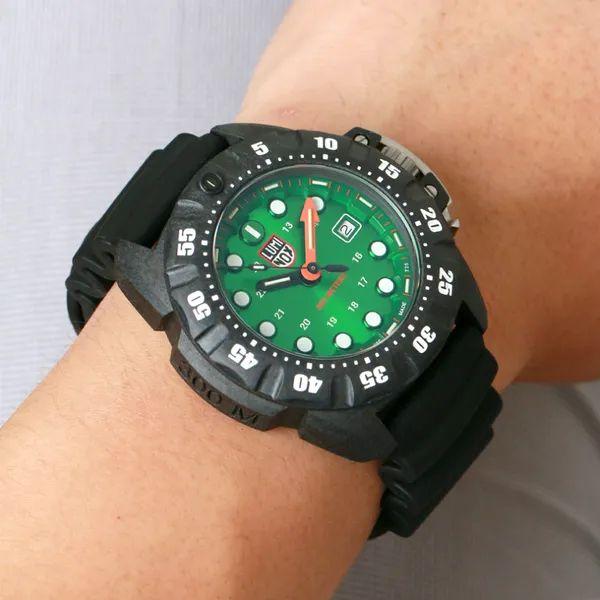 Luminox Scott Cassell Deep Dive Grünes Zifferblatt Herrenuhr XS.1567