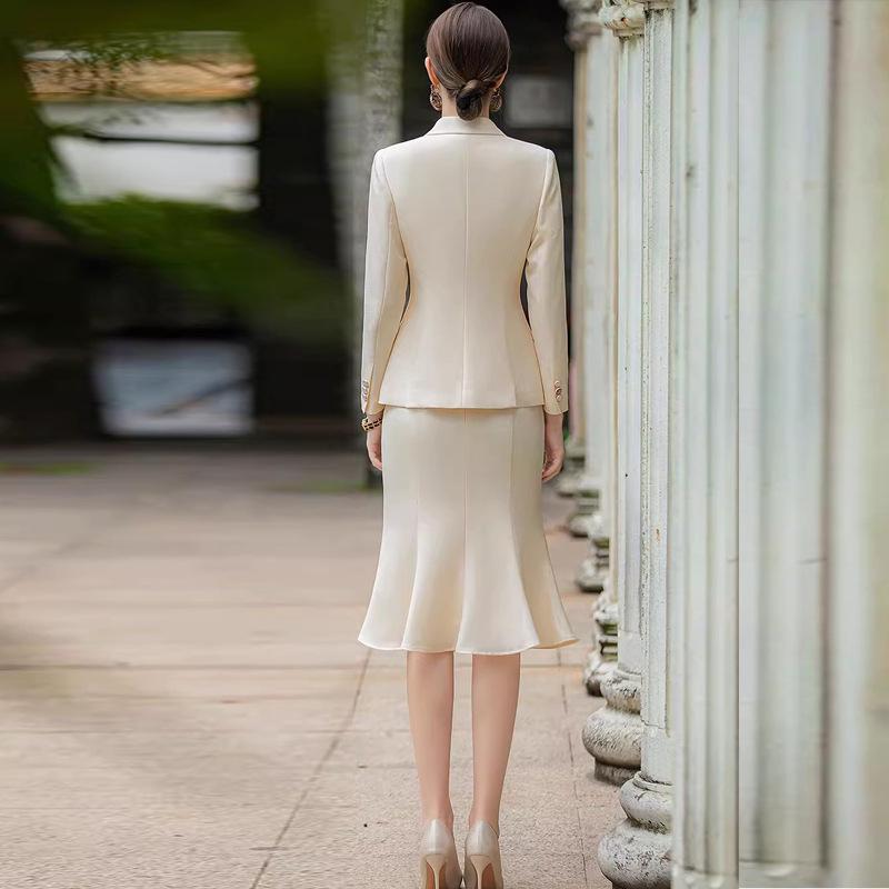 AD Women's High-End Light Beige Cinched Waist Suit: Spring 2025 Blazer & Vest Three-Piece Set
