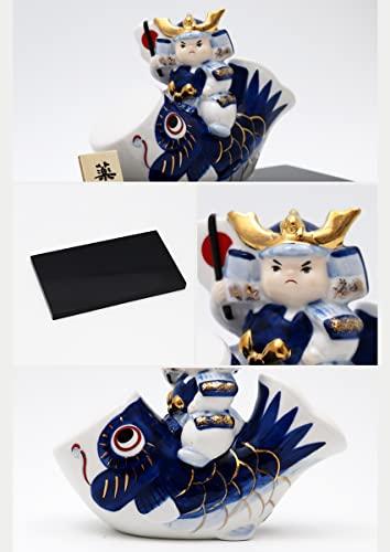 Osaka Choseido Mai-Puppen-Helm-Ornament, Kompaktes Mini-Karpfenbanner für den Innenbereich, Inklusive personalisiertem Holzanhänger (Separat gesendet), Keramik, gefärbt