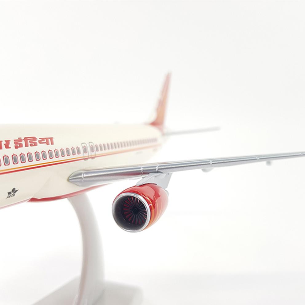 Hogan Wings 1/200 Airbus A320 Air India Livery Aircraft Model 911052