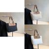 Bolsa Tote Feminina Estilosa de Grande Capacidade 2024 Nova Bolsa de Ombro de Primavera Para o Trabalho Moda de Rua