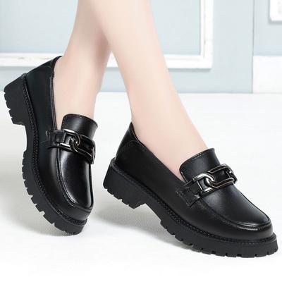 Neue Leder-Damen-Einzelschuhe rutschfest niedriger Absatz Damen-Schuhe modisch und lässig große Größe Mutter weich besohlt Damen-Lederschuhe