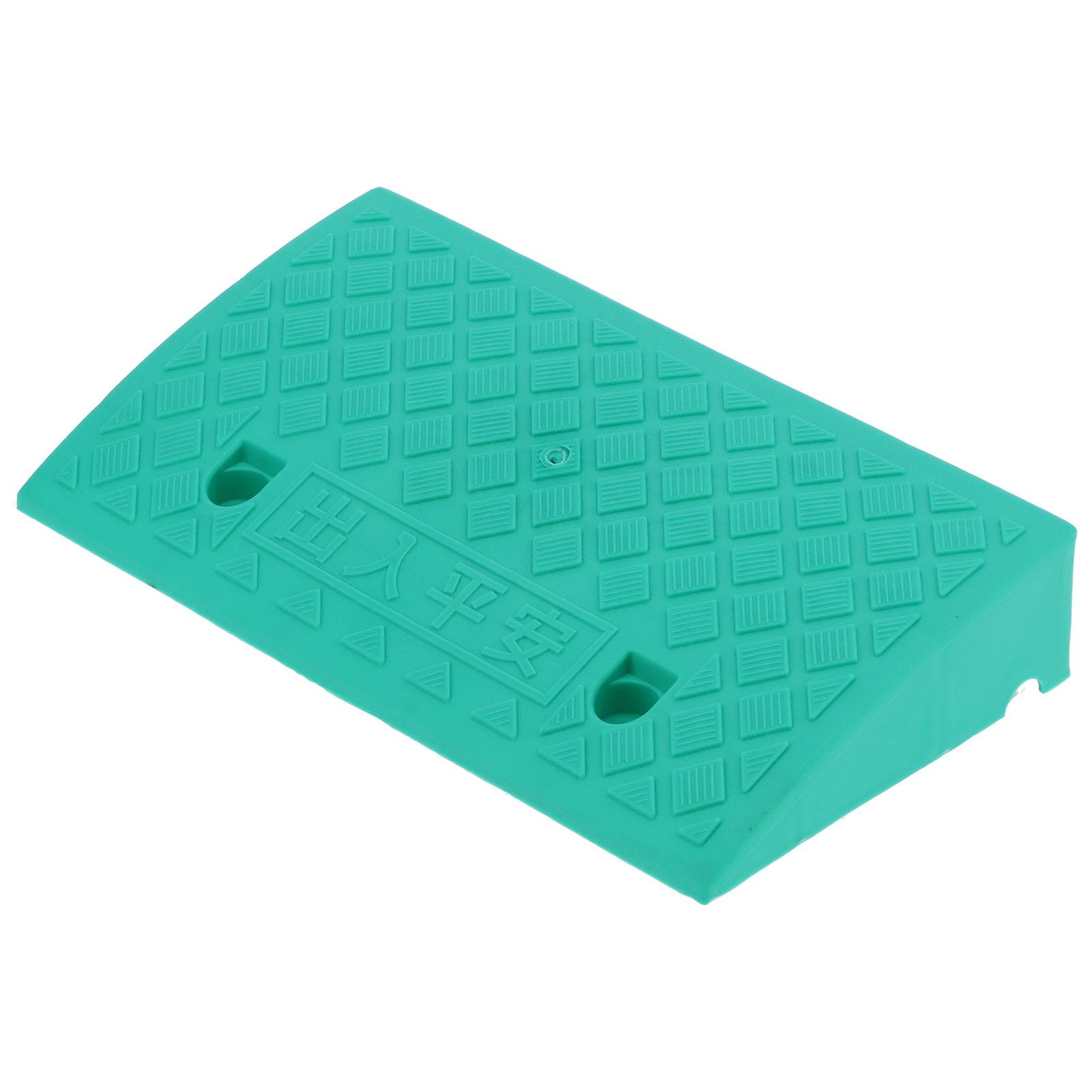 

Портативная бордюрная рампа толщиной 9 см, пластиковая пороговая рампа для подъездной дорожки, зеленый цвет