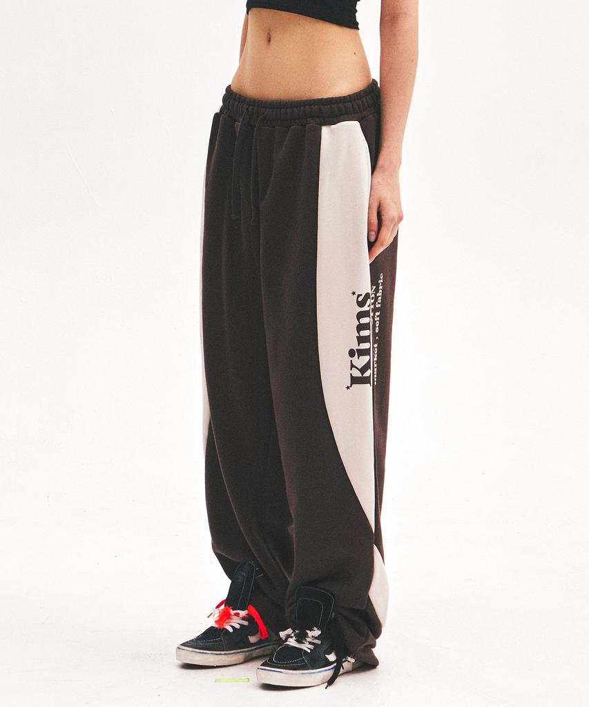 Kimseupeulesikoteunmakes Specialday Bam Logo Sweatpants Brown