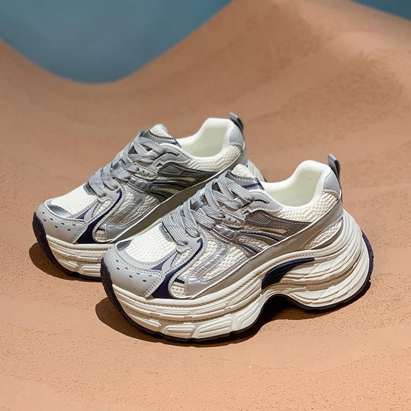 Thick-soled breathable dad shoes women 2025 new autumn Internet celebrity explosion increased versatile lightweight soft-soled sports shoes