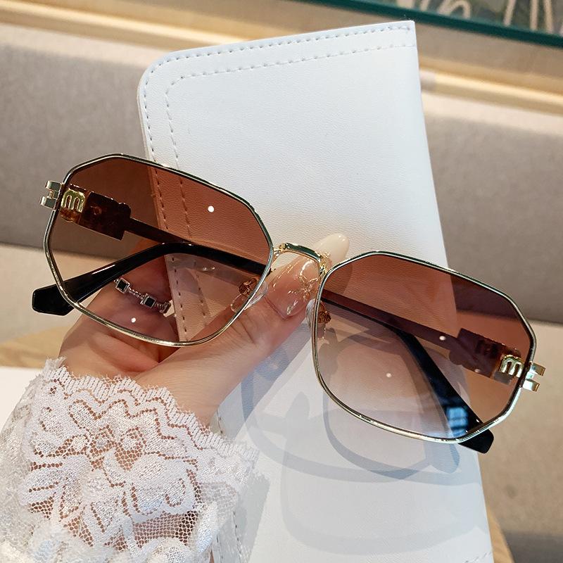 European and American new polygonal sunglasses women's fashion letter metal sunscreen glasses high-end sunglasses