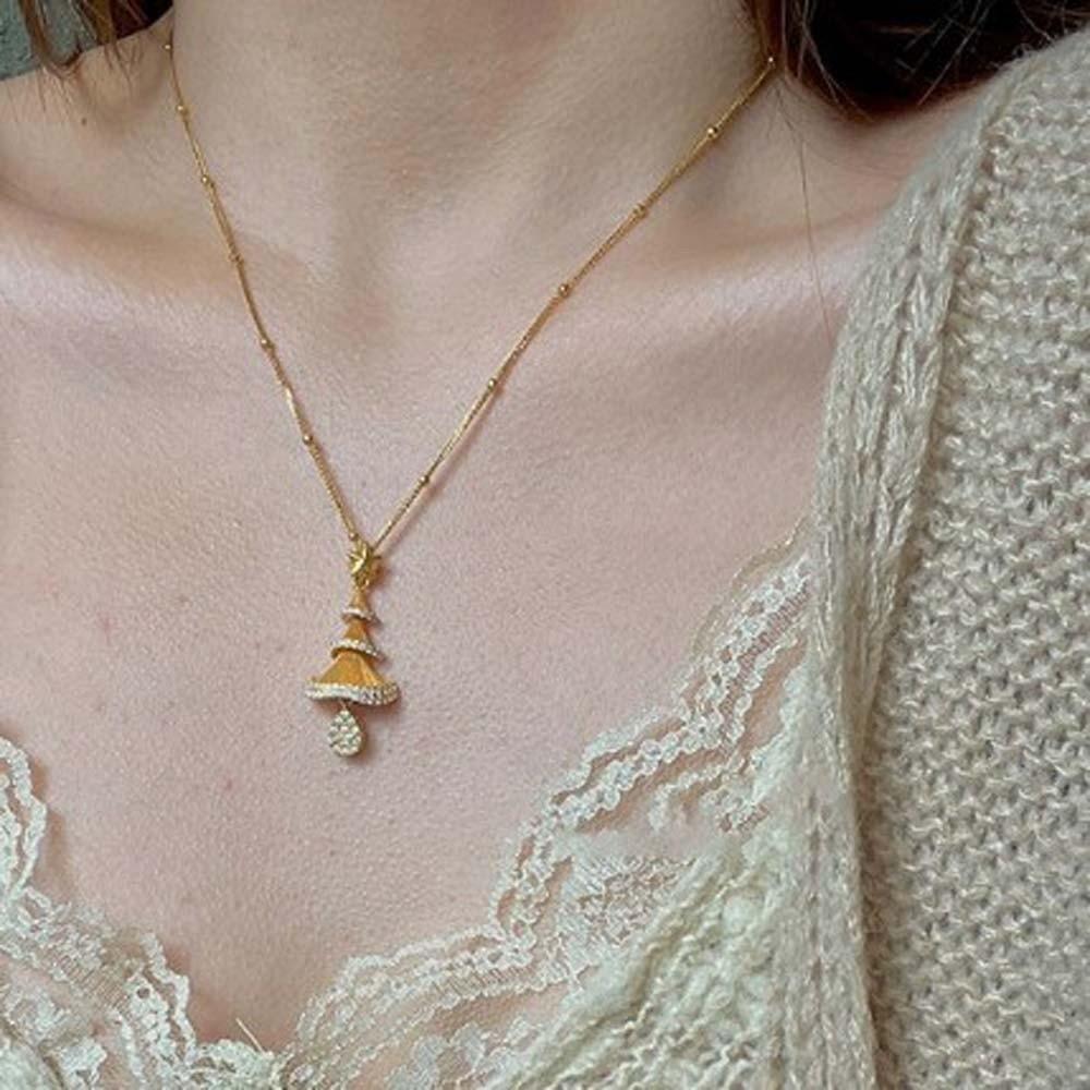 High-end Golden Collarbone Chain Luxury Exquisite Neck Pendant  Neck Accessories