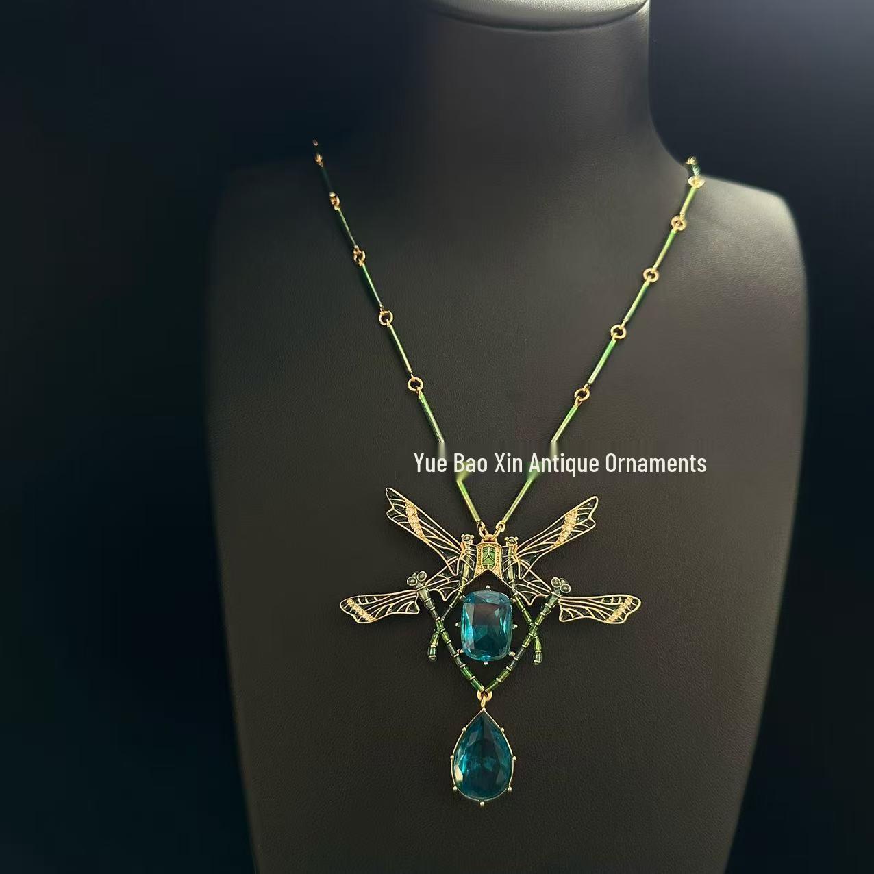 

Vintage Aquamarine Green Multicolor Dragonfly Sweater Chain Necklace