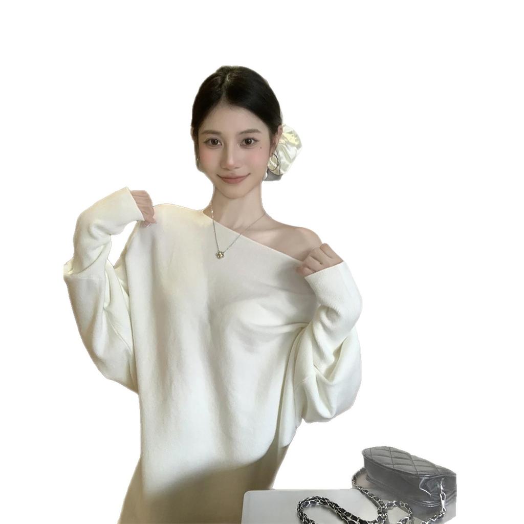 Andy Velvet, Gentle Wind Sweater Women's Autumn and Winter 2025 New Solid Color Diagonal Neck Warm Knitted Sweater