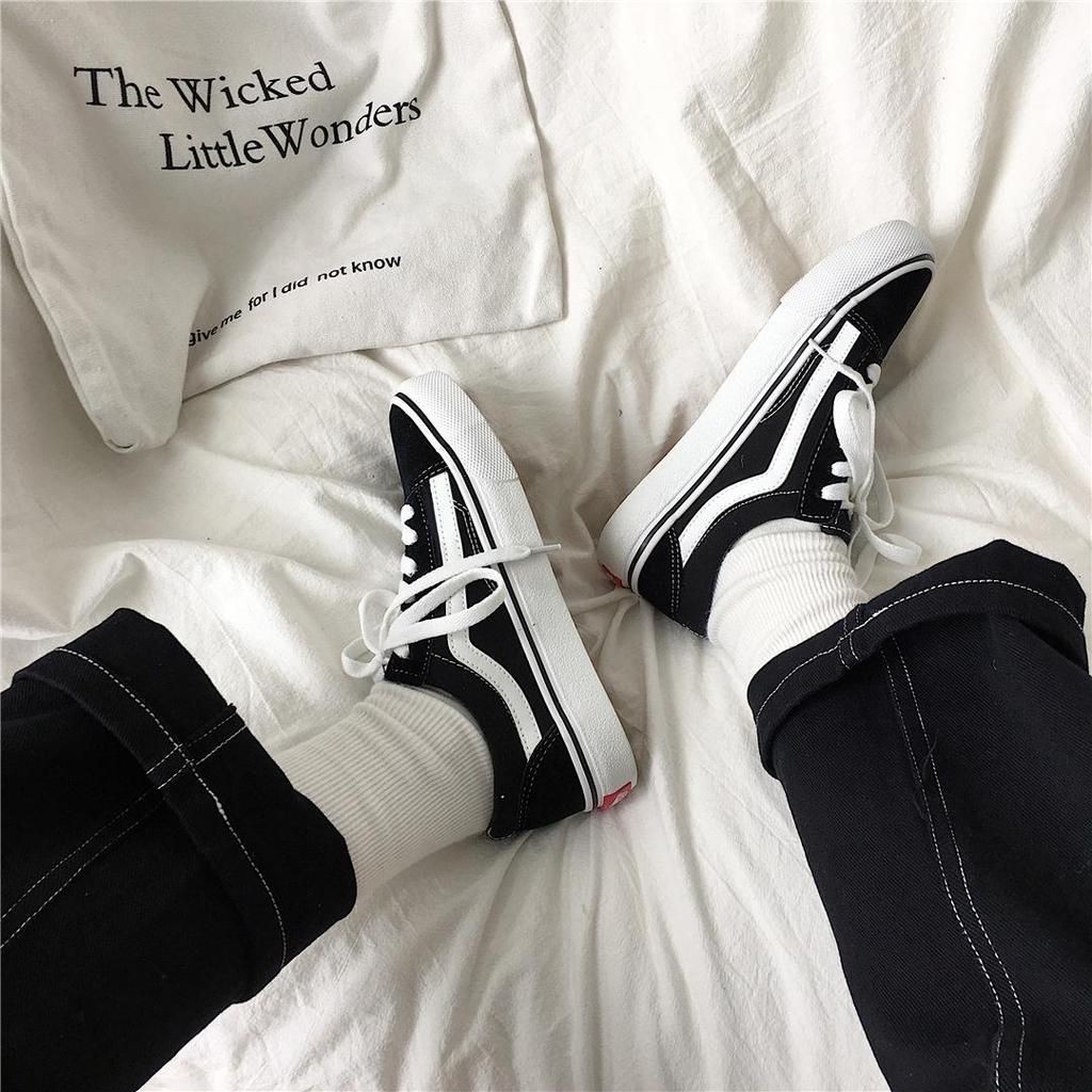Jarní černé plátěné skate boty 2025 - Korejský styl, Ulzzang Harajuku, Unisex, Všestranný street styl pro studenty.