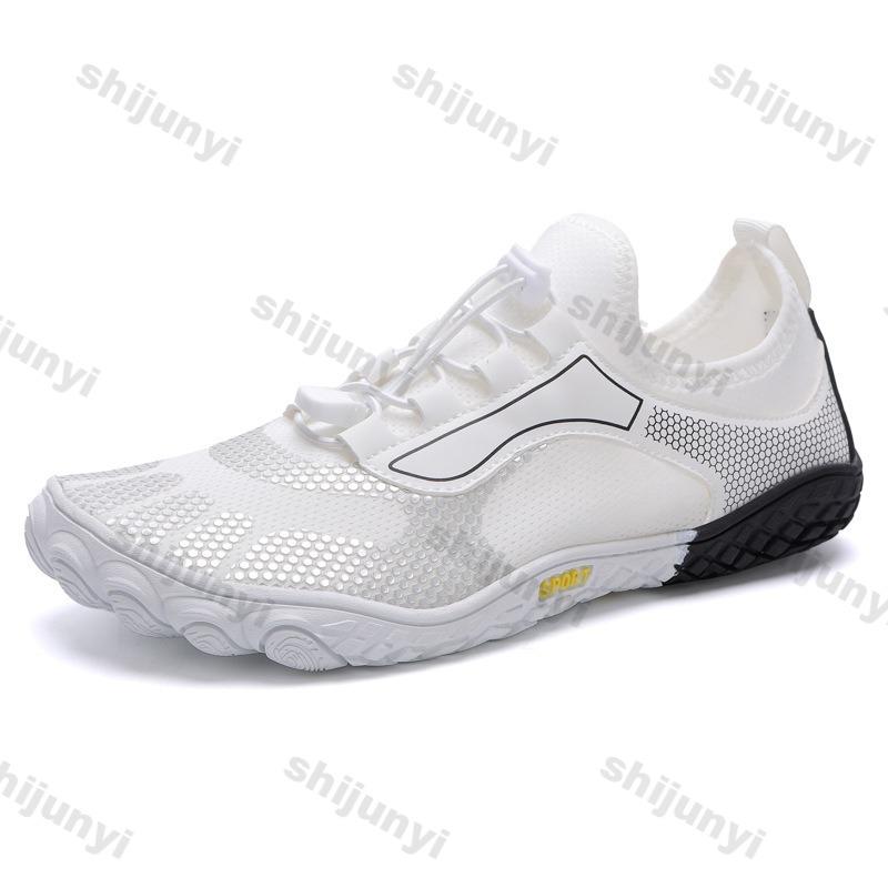 Large Size Outdoor Hiking Shoes Lovers 2026 New Breathable Non Slip Beach Shoes Men's Comfortable Fitness Women's Sports Shoes