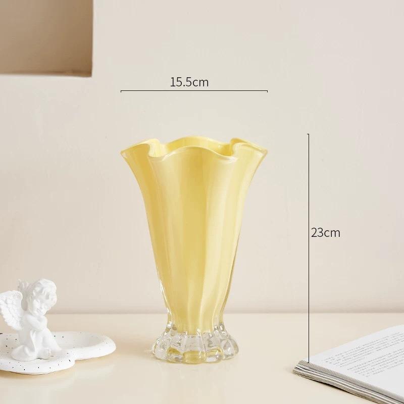 Elegante Dopamin-Farbe Blumenvase: Ins-Stil, leicht zu kombinieren für die Wohnzimmergestaltung