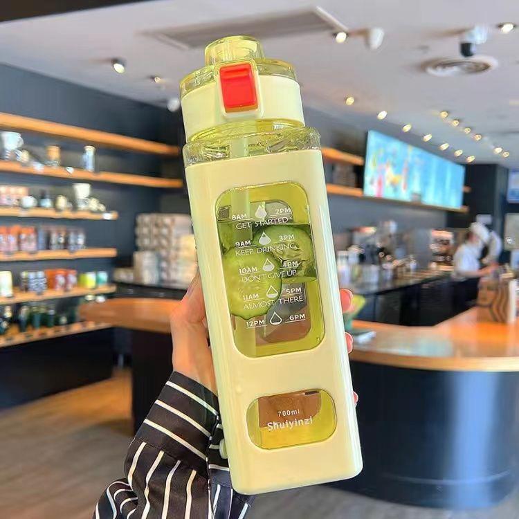 Sportowa butelka na wodę Przenośny kubek niekapek Odpowiedni do sportów na świeżym powietrzu, jazdy na rowerze i noszenia