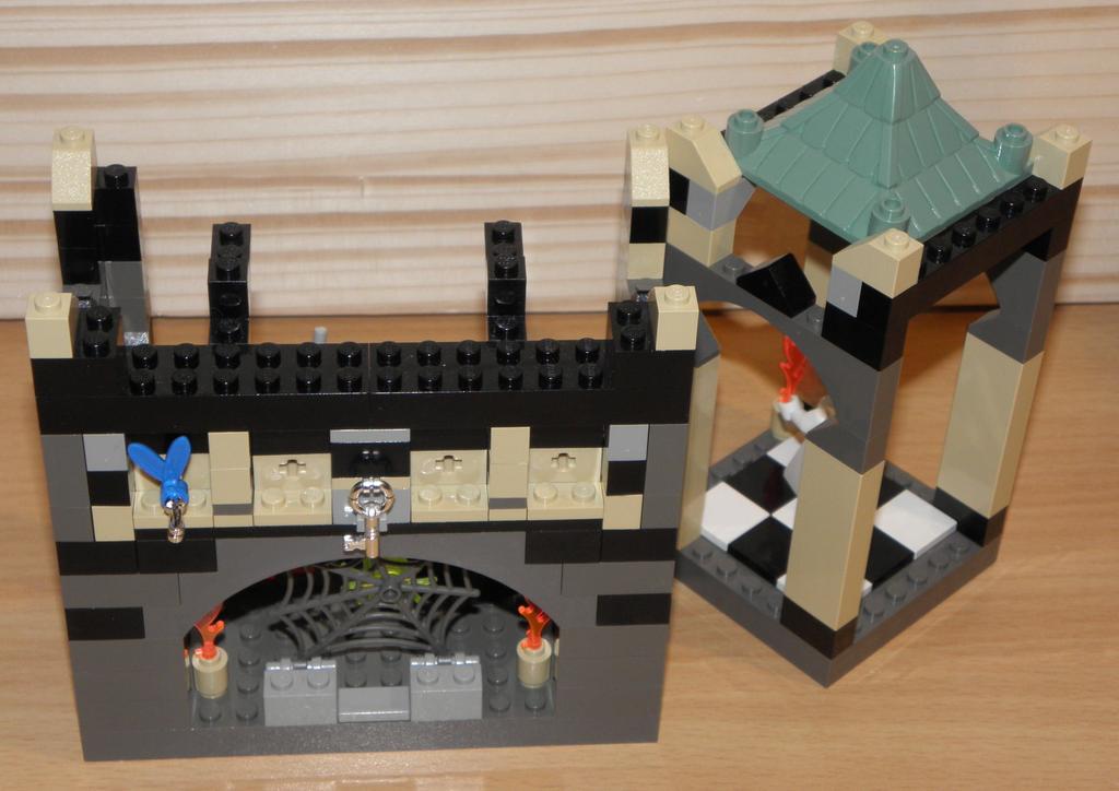 LEGO Harry Potter Chamber of Winged Keys 4704