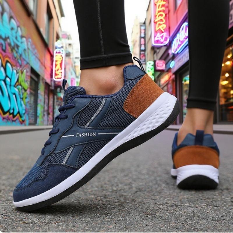 Women's Pu Leather Shoes New Lightweight Non-slip Sneakers Breathable Male Outdoor Running Shoes Women Large Size Lace UpShoes