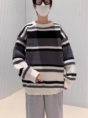 Unisex Japanese Retro Color Block Stripe Sweater - Trendy Round Neck Knitwear for Autumn/Winter