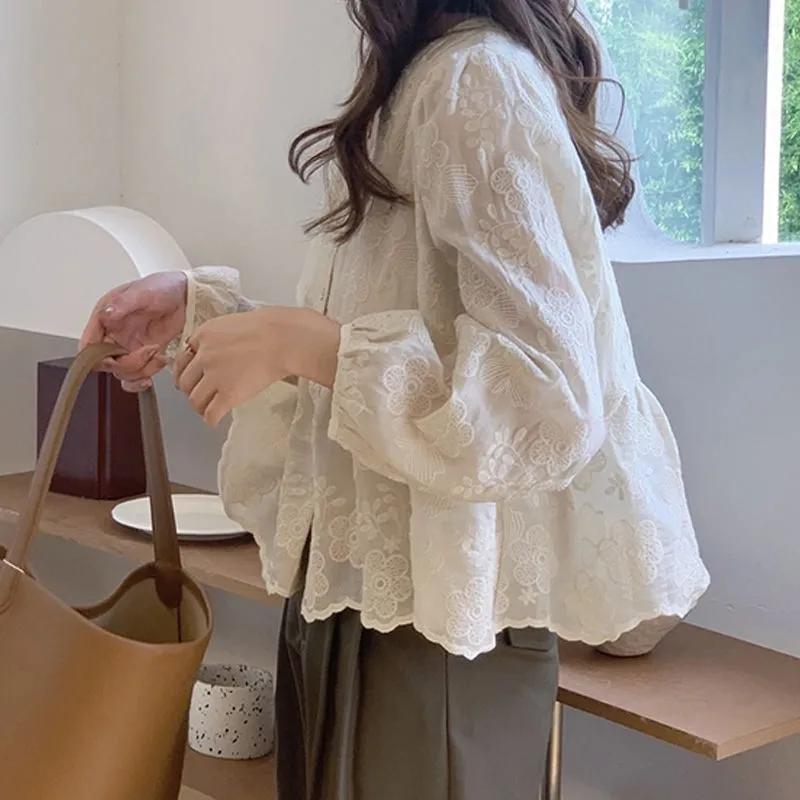 Women's Spring Sweet & Fresh V-Neck Top Loose-Fit Slimming Blouse