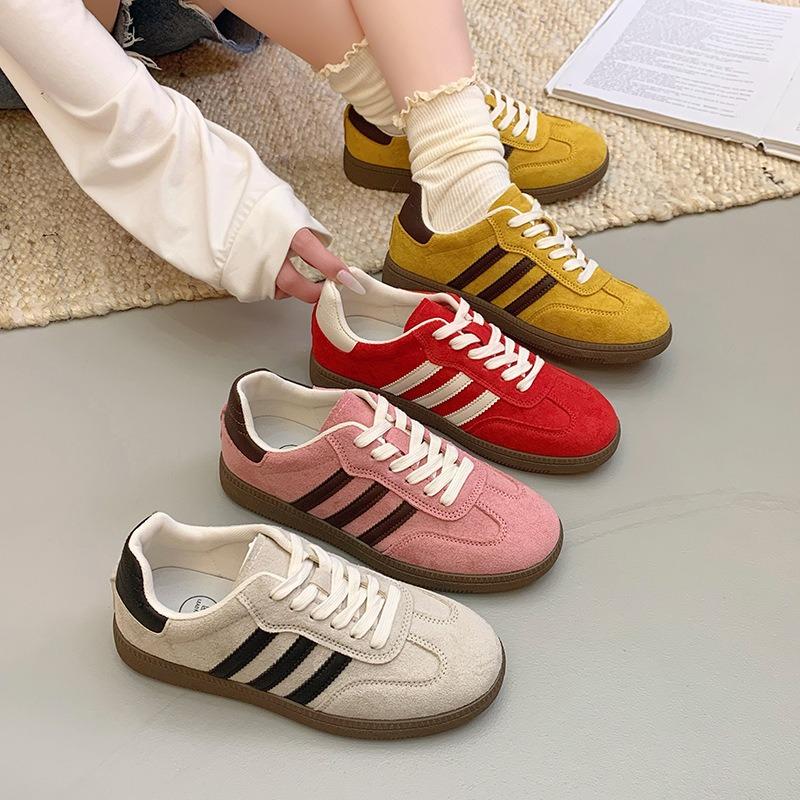 Women's Red Spring and Summer New Flat-bottomed Versatile Board Shoes Retro Casual Sports Women's Shoes