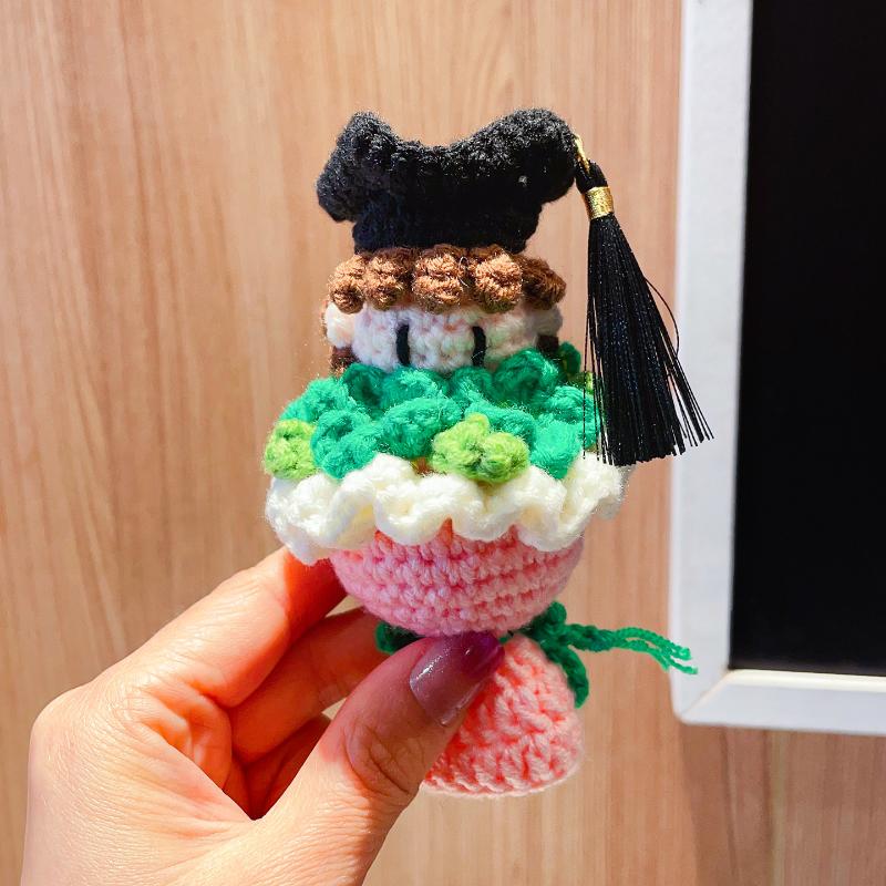 1 Stück Abschluss Sonnenblumenstrauß Gestrickte Ornamente Handgehäkelt Doktorhut Strauß Figuren Schlüsselanhänger Abschlussgeschenke