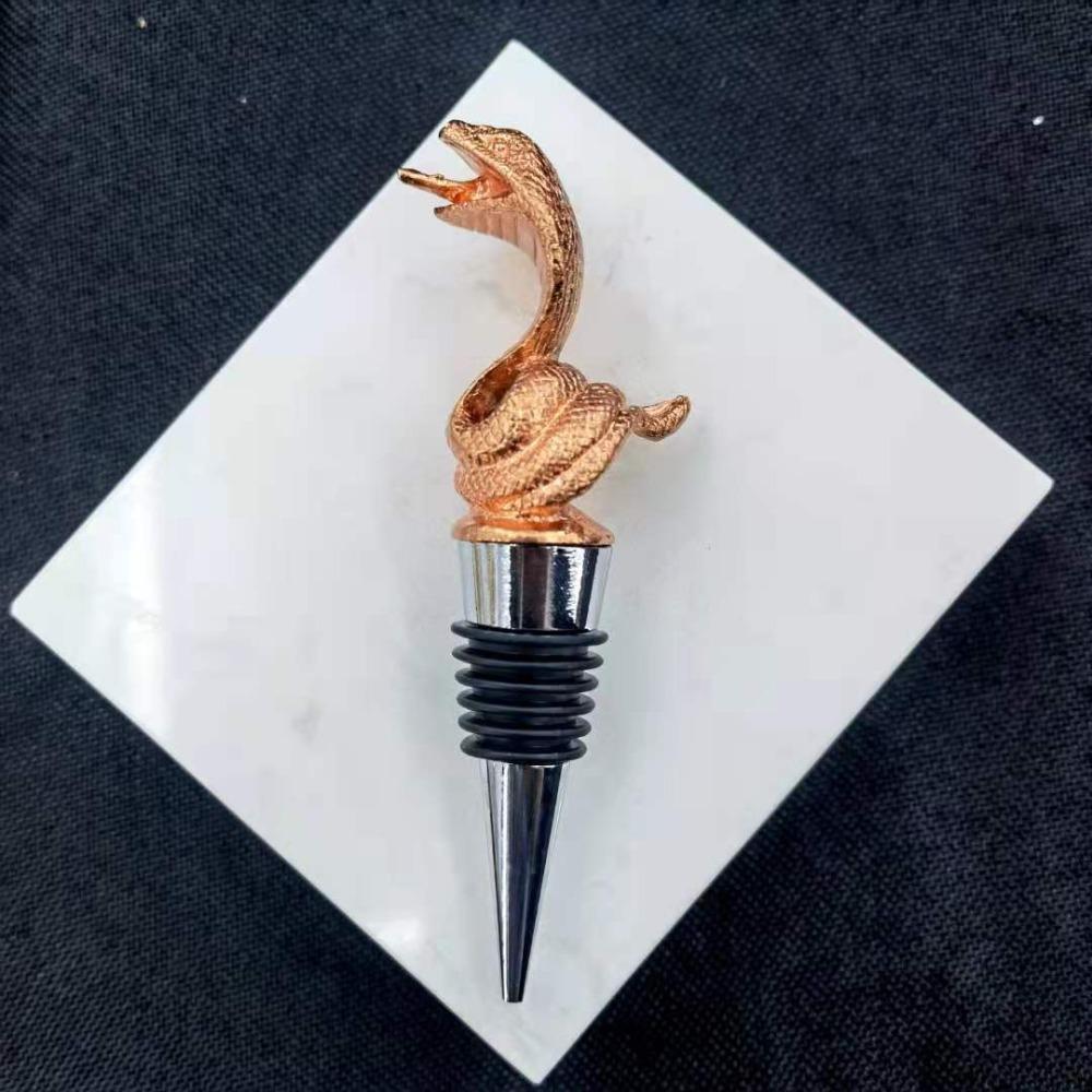 Zinc Alloy Wine Pourer Ornament Wine Aerators Unique Snake Bottle Stoppers  for Kitchen Accessories