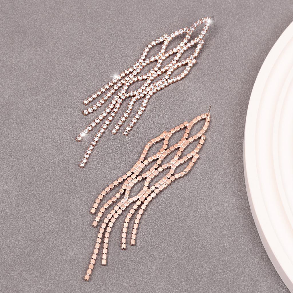 New Fashionable Pair of Exaggerated Large Earrings, Women's Long Style, Round Face with Diamond for Slimming, Fashionable Personality Trend