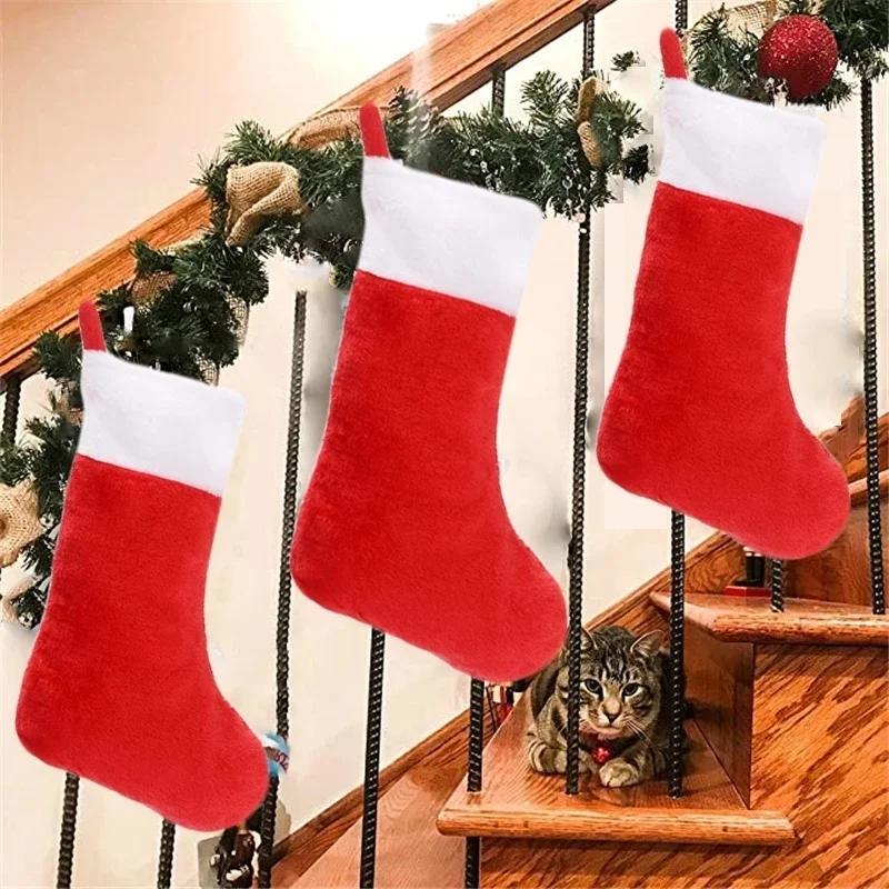 42Cm Christmas Stockings White Plush Cuff Hanging Socks Personalized Gift Bag Stocking Decorations Season Fireplace Decor