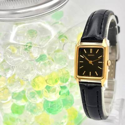 Used [New Battery] SEIKO Seiko Ladies Watch Gold Rectangular 4N21-5090 210073 New Belt