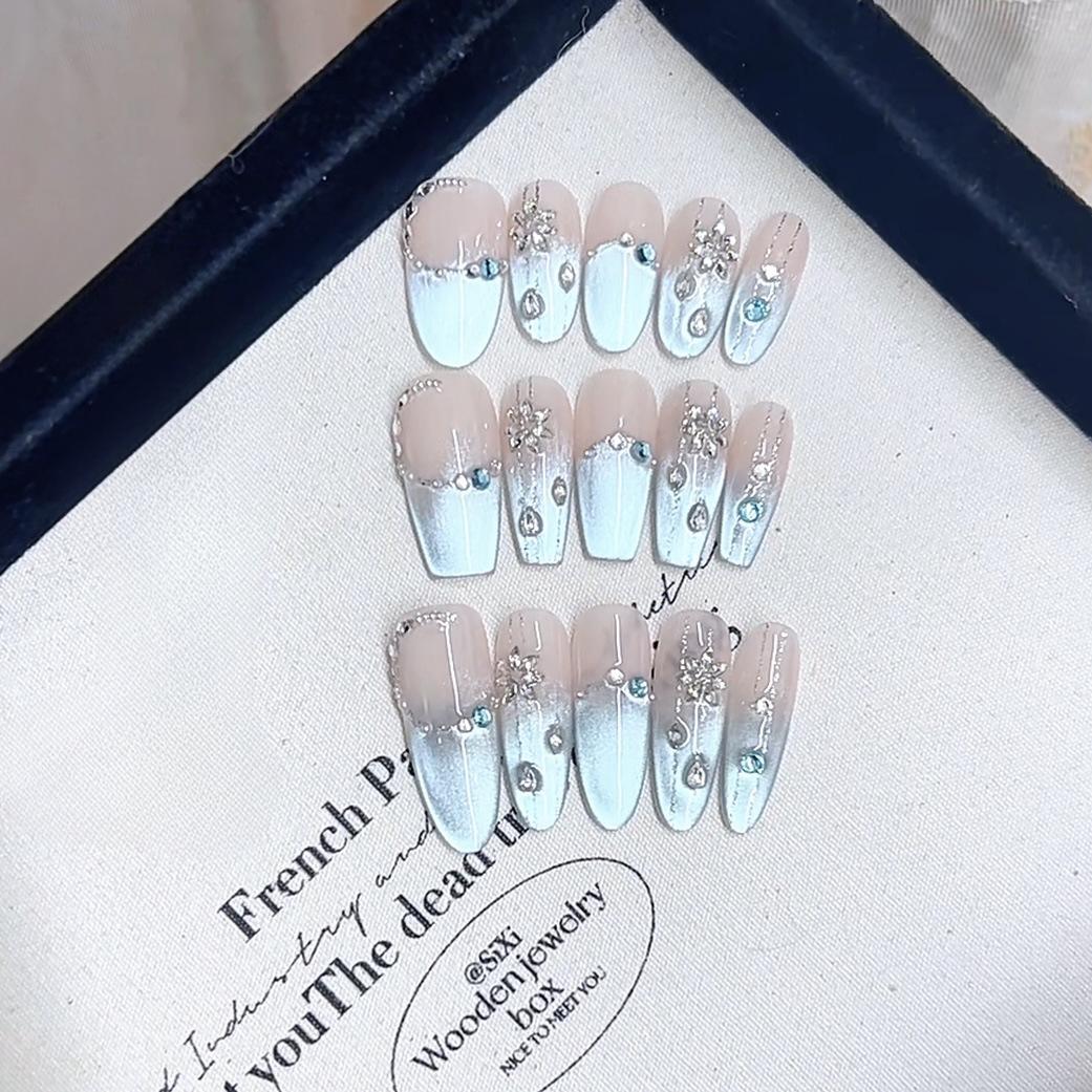

Hand-woven Armor Spring and Summer New Blue Qimangxing Zircon Blue Cat Eye Nail Art Patch extra small xs