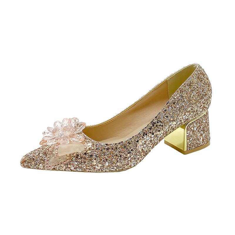 Large size Chinese wedding shoes bridal shoes new crystal sequined wedding show heel pointed single shoes
