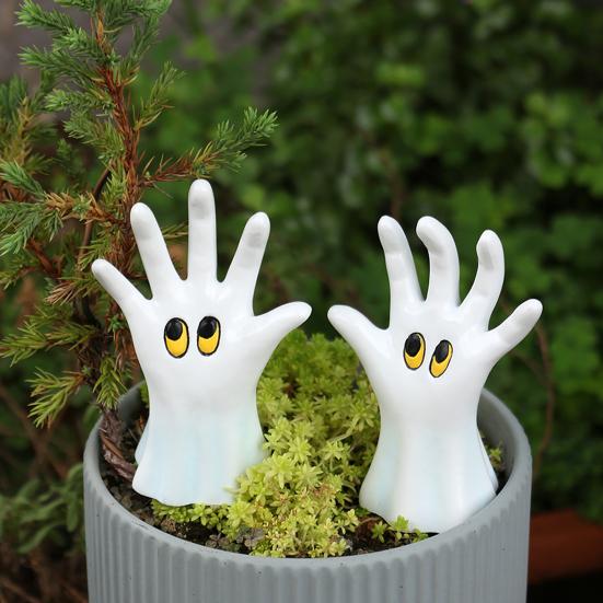 1 Pair Hand Ghost Statues Gothic Desktop Spooky Hand Figurines Resin Ornaments Home for Halloween