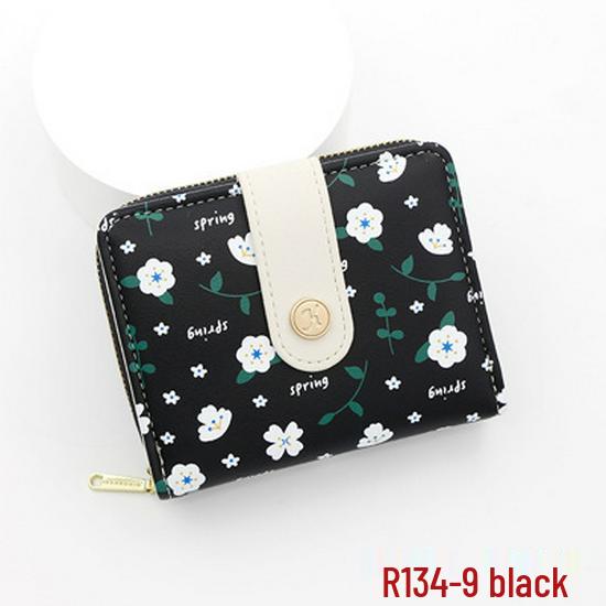 Japanese Cute Kitten Women's Wallet: Short Student Card Holder & Zipper Coin Purse
