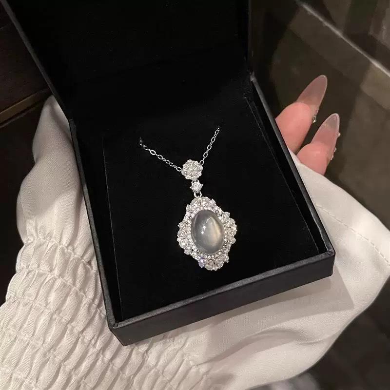 New Chinese Style~Natural High-quality Ice Chalcedony Pendant Necklace with Agate Oval Inlay, Long Style, Chinese-style Alice Collarbone Chain