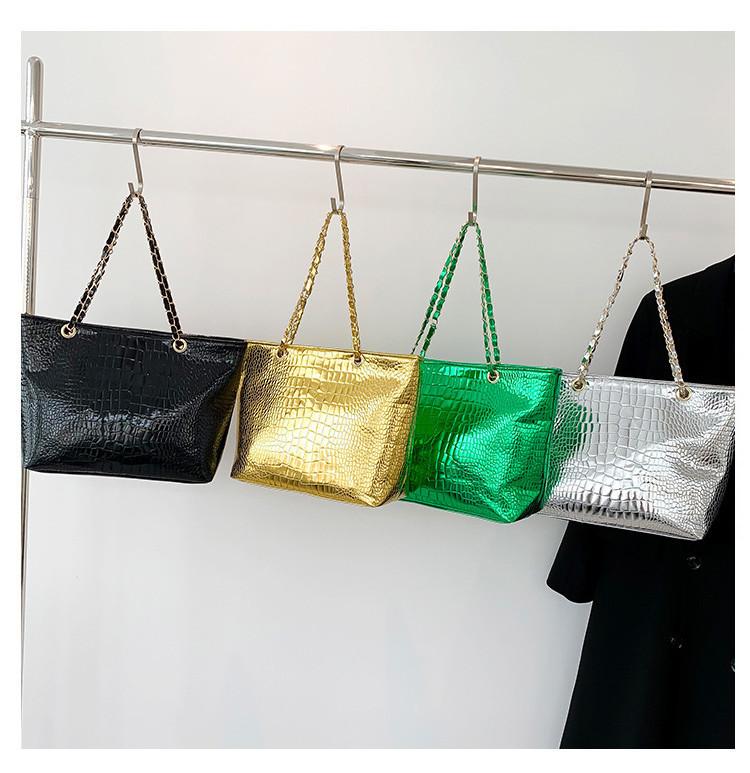 Trendy Black Tote Bag With High-end Feel And Street Style Elements