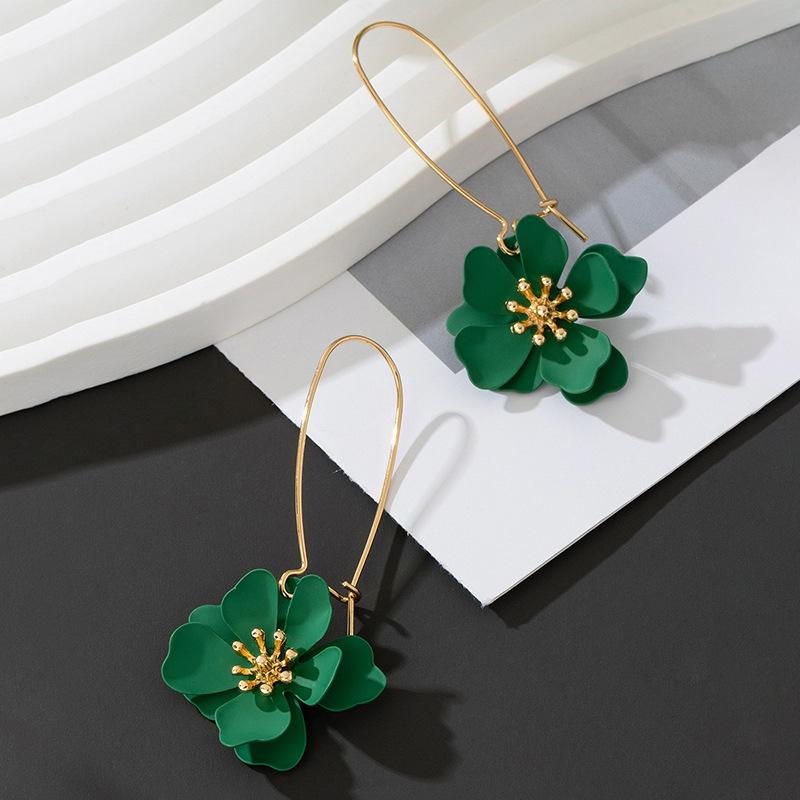 Blumenohrringe für Damen, mit einem süßen und frischen Temperament, modisches und vielseitiges Blumenschmuckgeschenk