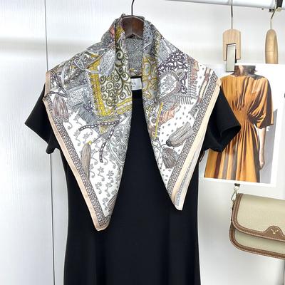 Leichter Luxus und sanfte Farbe! Spleißen Ma Qiuwinter Seide 70 Quadratisches Tuch Bürotuch Schal Mehrzweck Damen