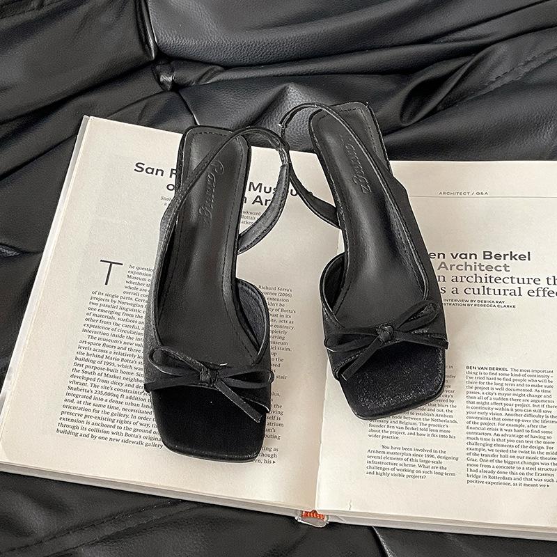 Exquisite and elegant square head bow open-toed sandals women's summer classic temperament wear high-heeled sandals