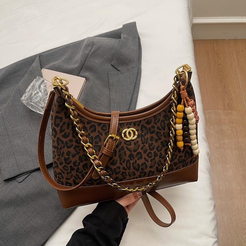 

Ретро дизайн цепочки 2025 осень новая простая повседневная сумка через плечо модная изысканная сумка-тоут для通勤 no pendant коричневый