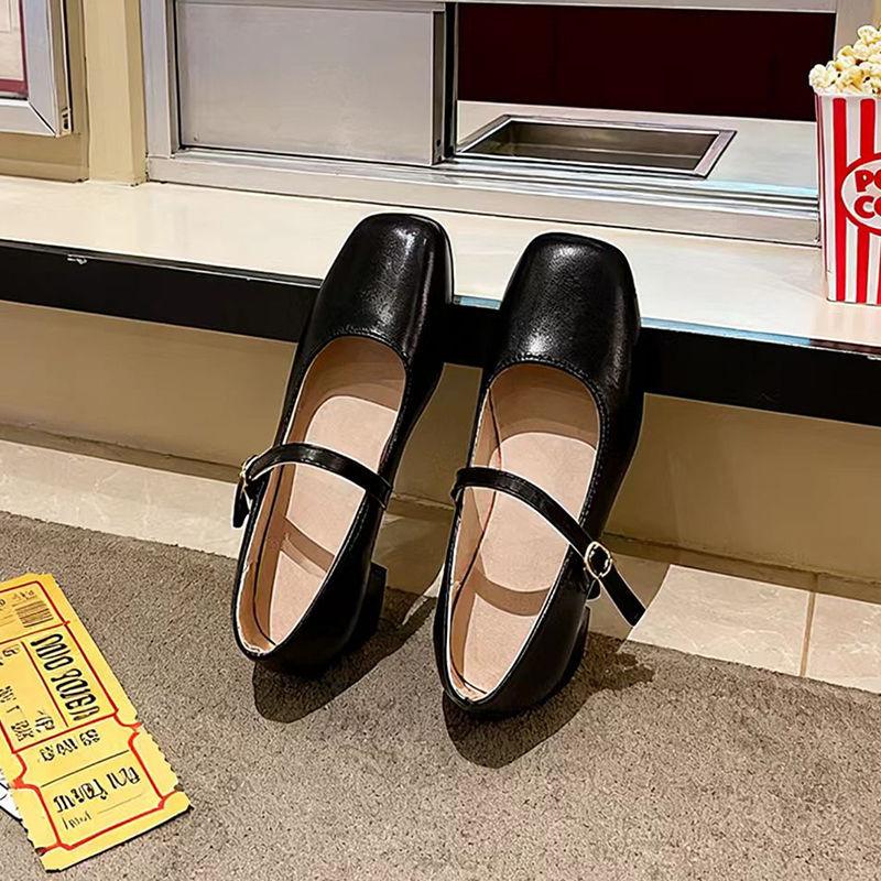 

French retro single shoes women s spring and autumn new thick heel square head one-word buckle Mary Jane versatile medium heel women s shoes 35