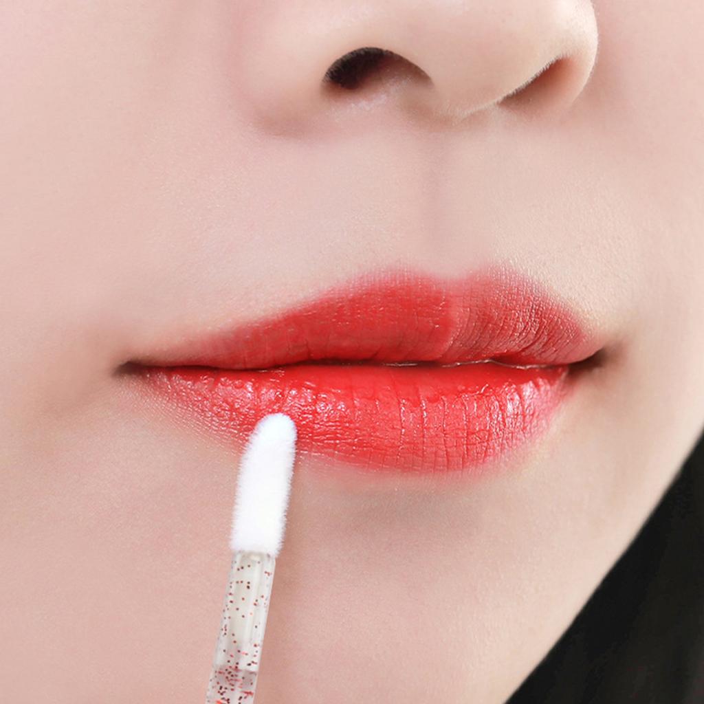 Disposable Lip Brushes 50pcs Makeup Lipstick Applicators Soft Portable Beauty Tools for Lip Gloss Application