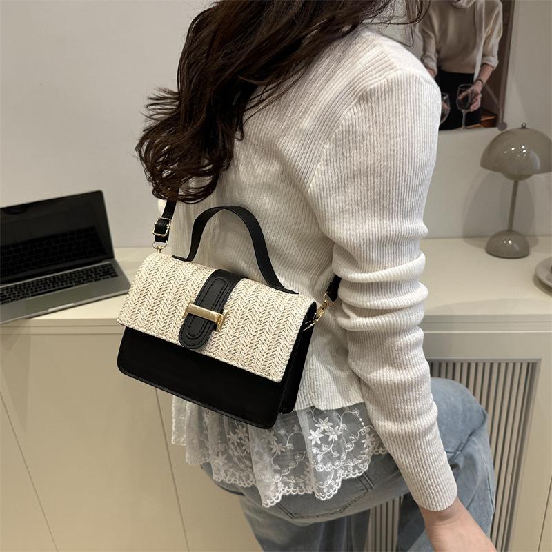 Simple Casual Small Square Bag Women's New 2025 Spring New Niche Beautiful Messenger Bag Personalized Trend Shoulder Bag