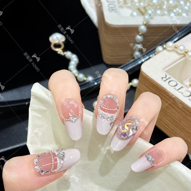 Y76 Luxury Light Pink Handmade Wearable Nails with Chain Accents S【Regular Size for 80%】