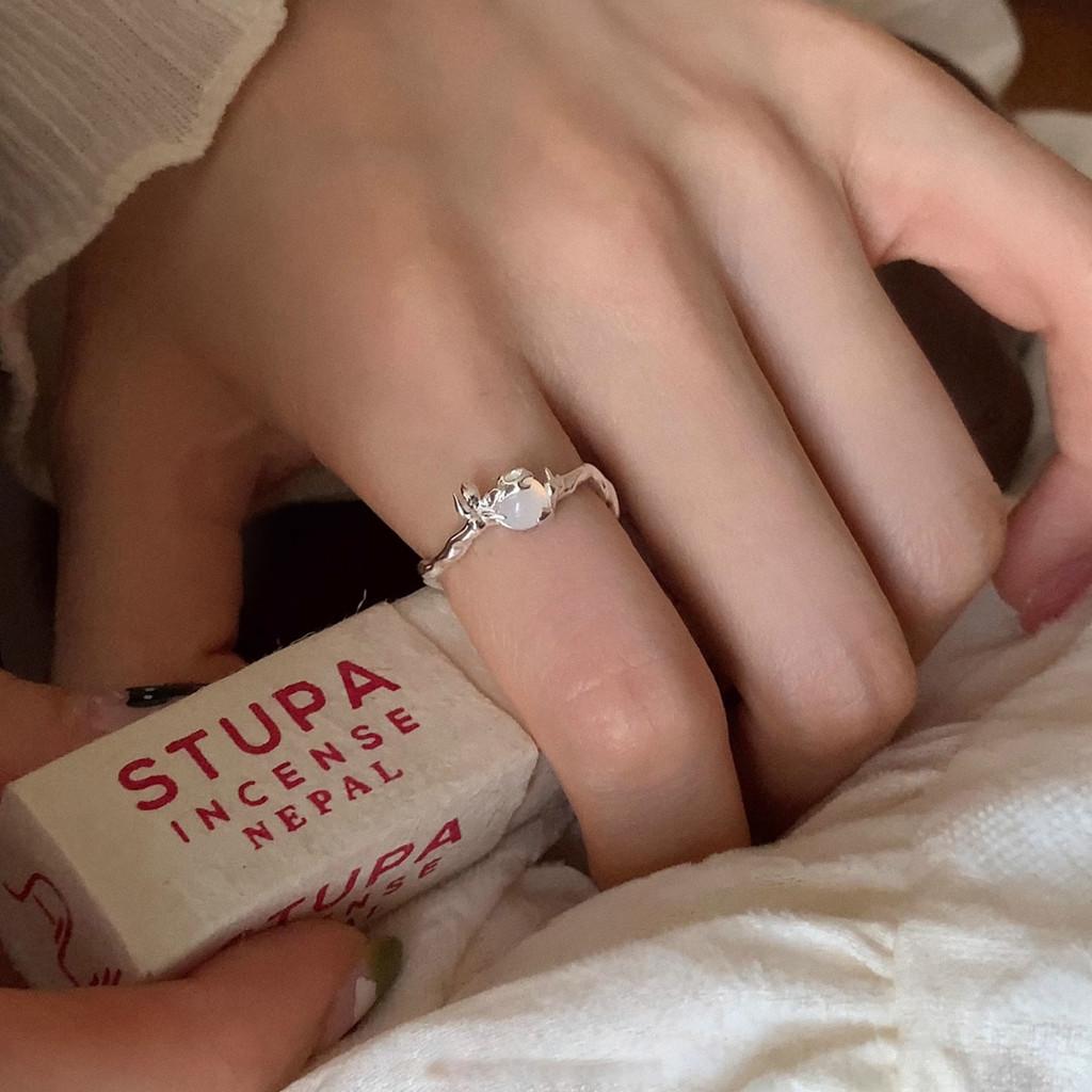 Elegant White Agate Open Ring For Women Fashionable Versatile Copper Jewelry