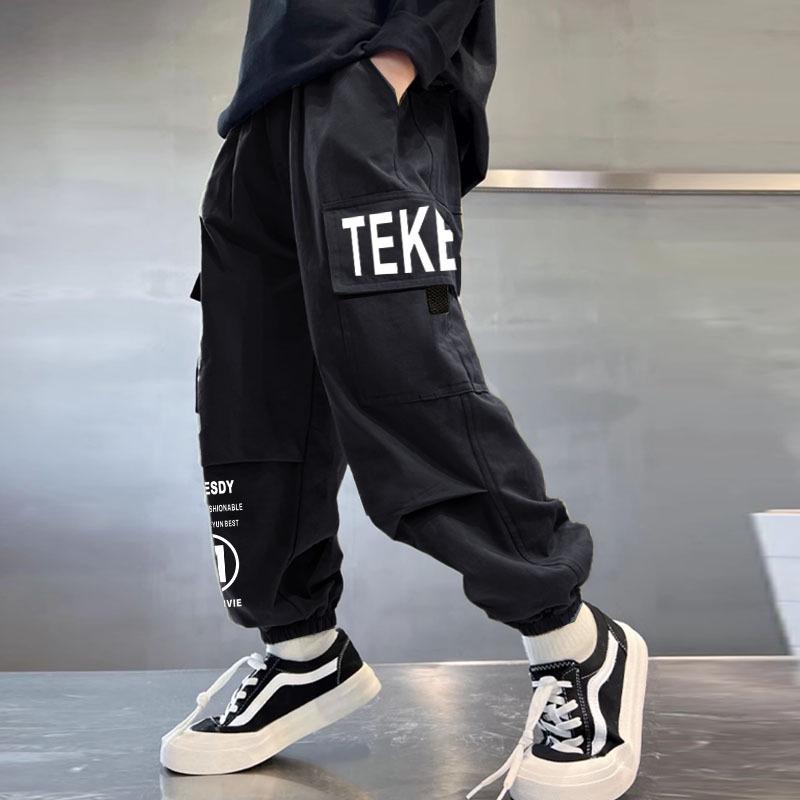 Boys' Velvet-Lined Thickened Overalls: Warm Casual Trousers for Autumn/Winter 2024